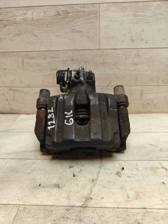 Rear brake caliper – rear left