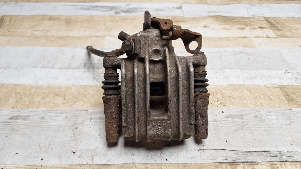 Rear brake caliper – rear left