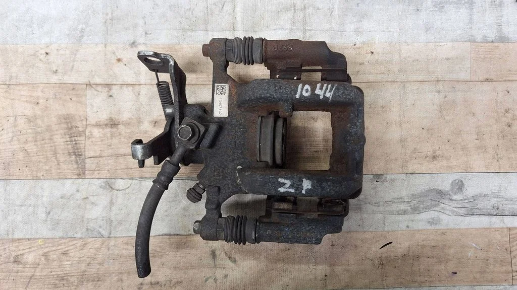 Rear brake caliper 13407137
