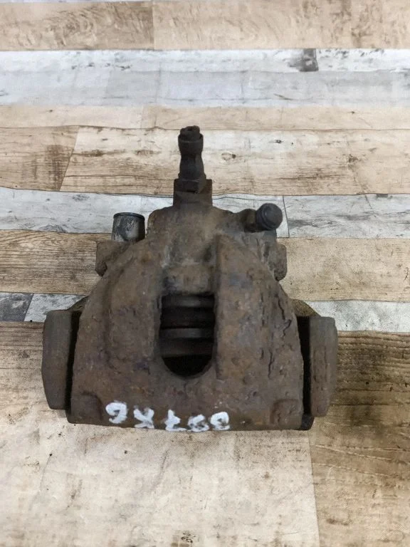 Rear brake caliper – rear left
