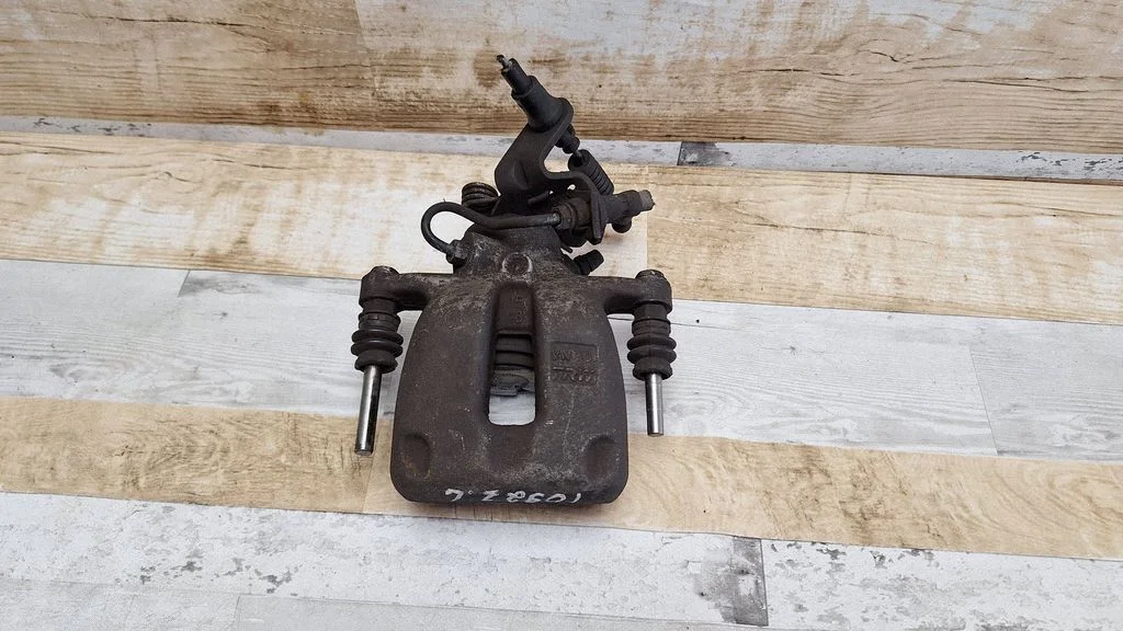 Rear brake caliper – Volkswagen Jetta V (2005-2010)