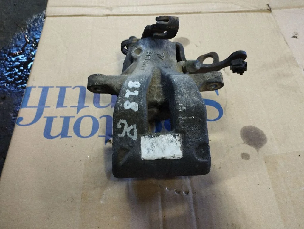 Rear brake caliper – Citroen C4 I (2004-2010)