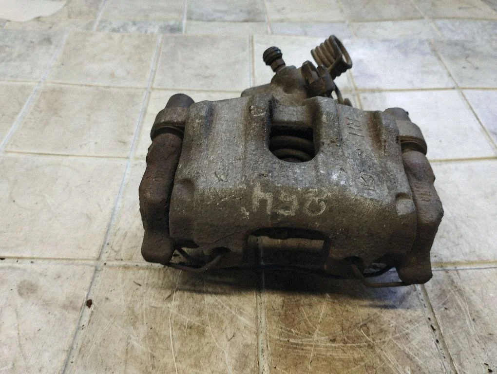 Rear brake caliper – Ford Focus C-MAX (2003-2010)