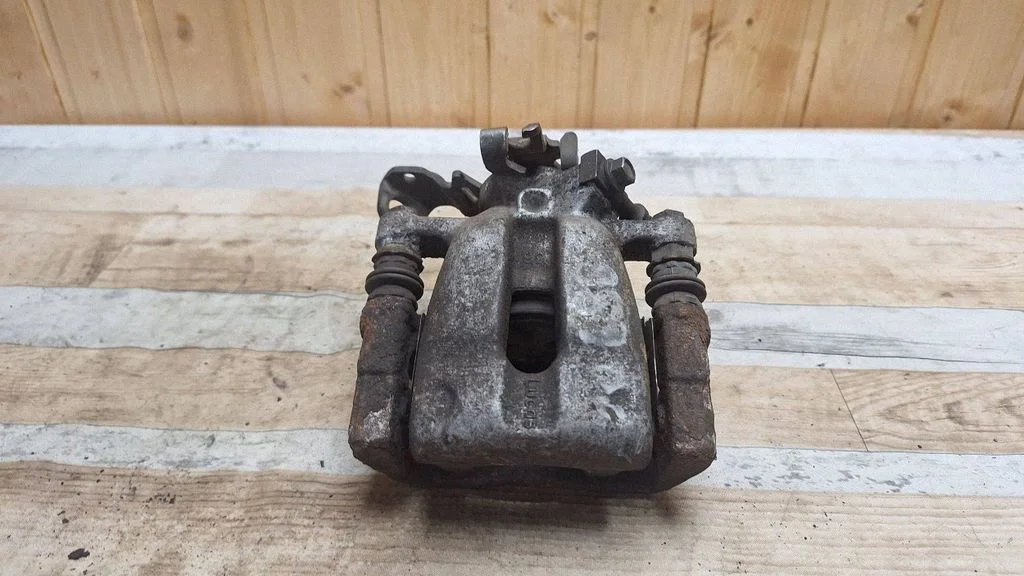 Tagumine pidurisadul – tagumine parem