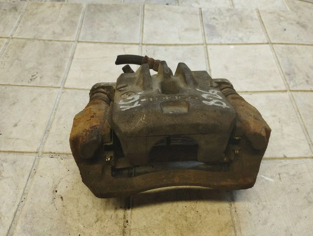 Rear brake caliper – Subaru Outback (2007-2009)