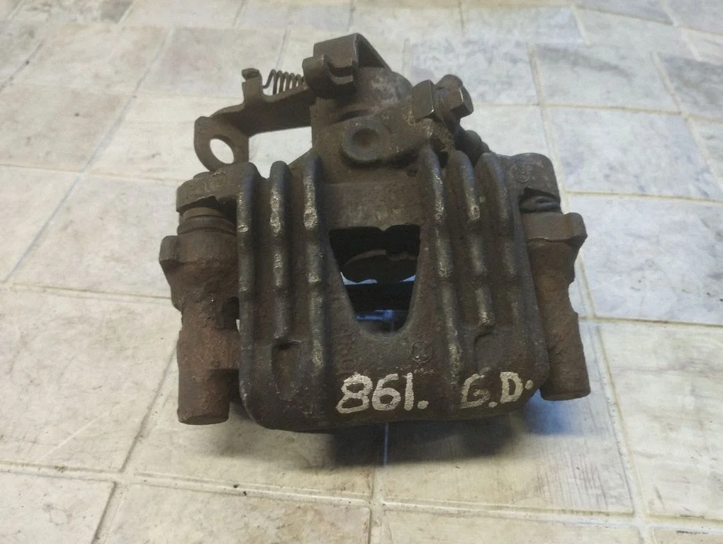 Rear brake caliper – Opel Zafira A (1999-2005)