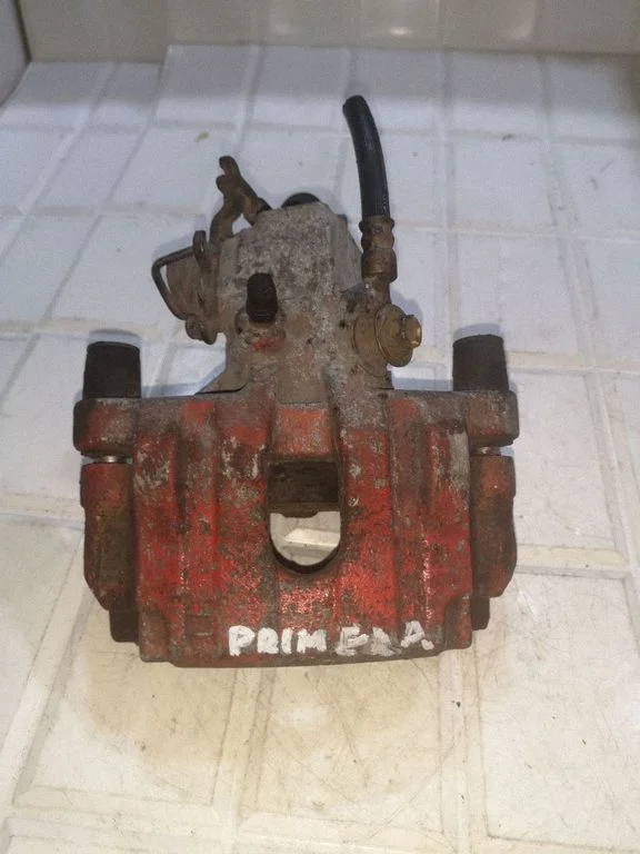 Tagumine pidurisadul – tagumine vasak