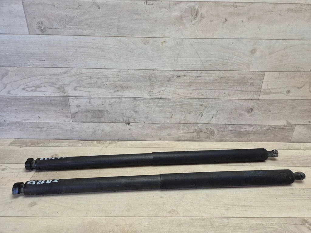 Tailgate/trunk strut/damper – Opel Insignia A (2008-2017)
