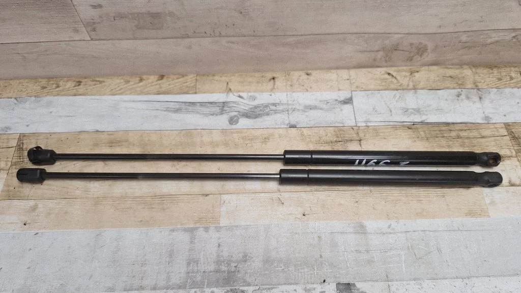 Tailgate/trunk strut/damper – Citroen C4 I (2004-2010)