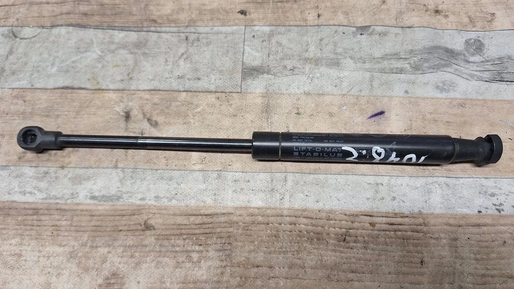 Tailgate/trunk strut/damper 68087099AA