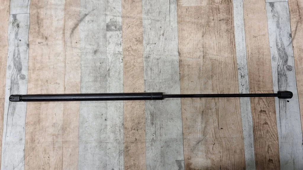 Tailgate/trunk strut/damper – rear