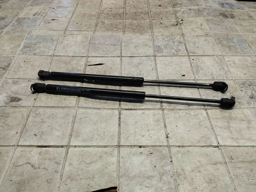 Tailgate/trunk strut/damper 0691665480N