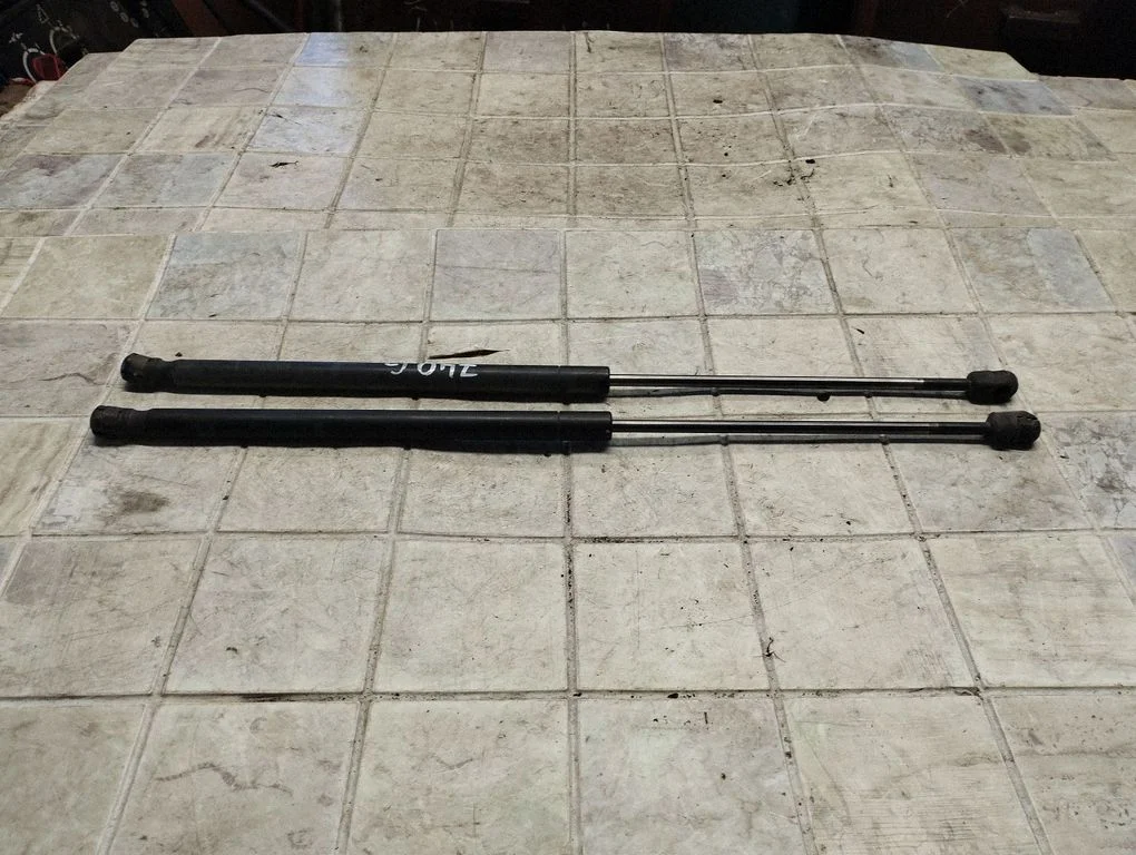Tagaluugi gaasiamortisaator BP4K63620B