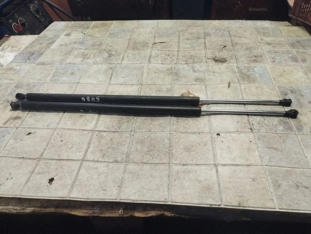 Tailgate/trunk strut/damper – Renault Espace -  Grand espace IV (2004-2014)