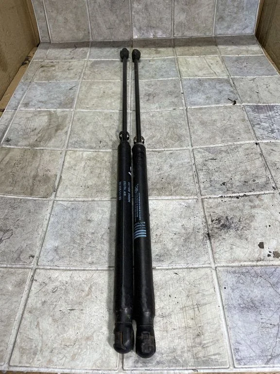 Tailgate/trunk strut/damper – Citroen C4 I (2004-2010)