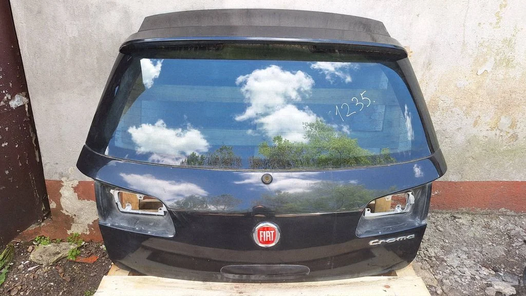 Tailgate/trunk/boot lid