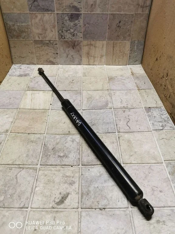 Tailgate/trunk strut/damper 7MO827550