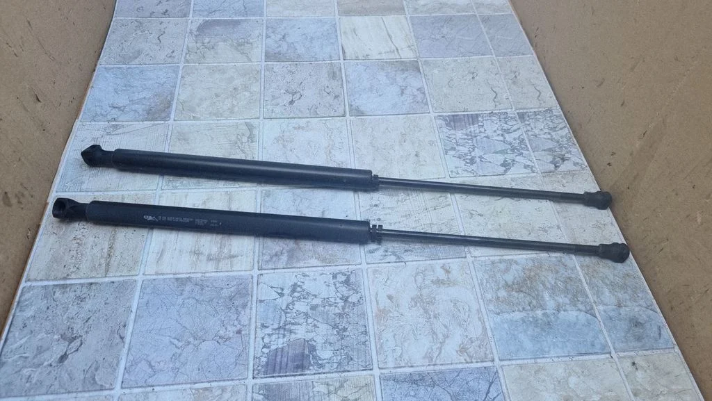 Tailgate/trunk strut/damper – Peugeot 207 CC (2007-2014)