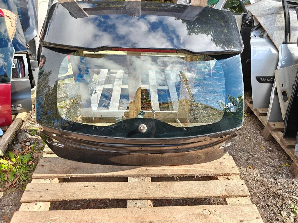 Tailgate/trunk/boot lid