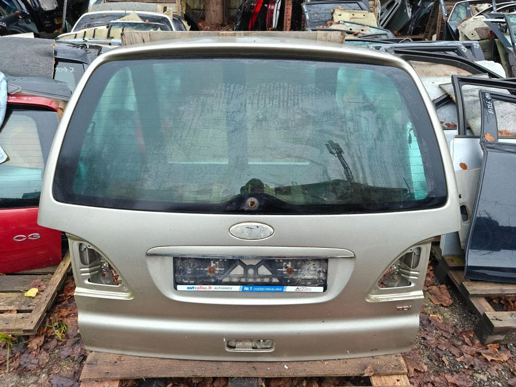 Tailgate/trunk/boot lid