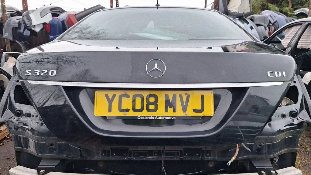 Tailgate/trunk/boot lid – rear