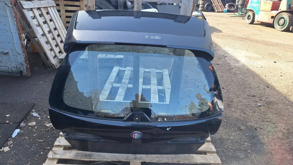 Tailgate/trunk/boot lid