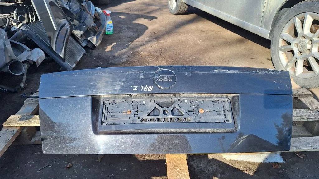 Tailgate/trunk/boot lid