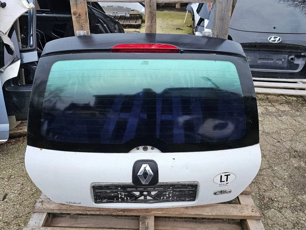 Klapa bagażnika – Renault Clio II (2001-2005)