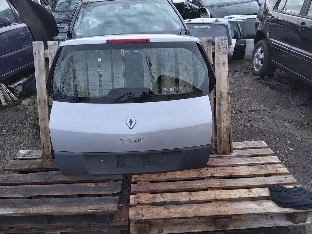 Tailgate/trunk/boot lid