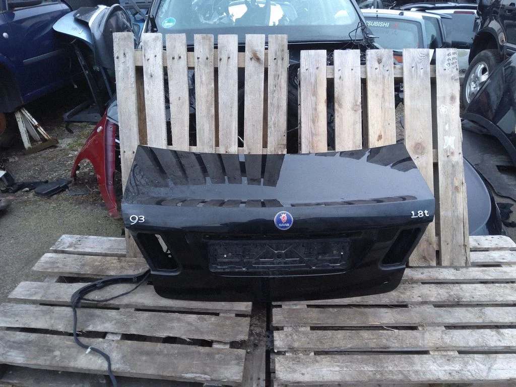 Tailgate/trunk/boot lid