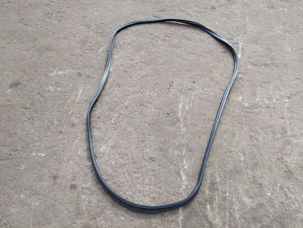 Loading door rubber seal (on body) – Ford Mondeo MK IV (2007-2014)