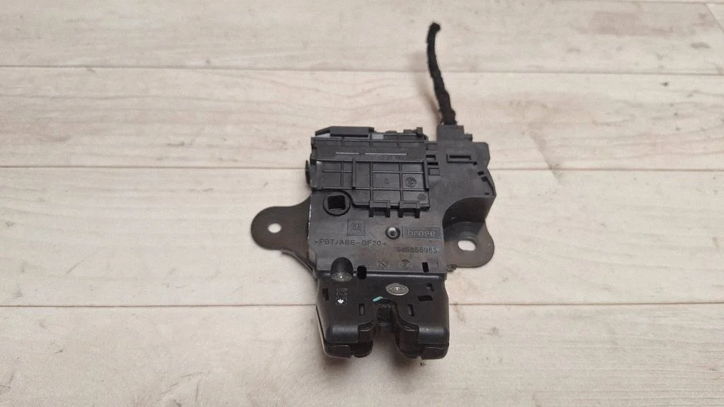 Tailgate/trunk/boot lock/catch/latch 13501988