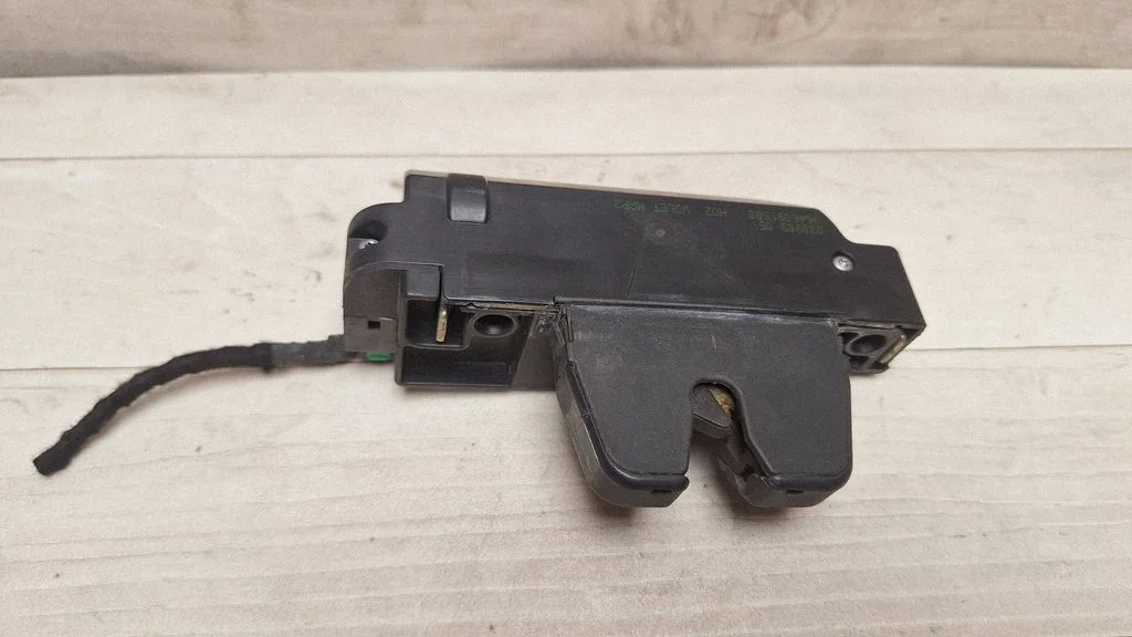 Tailgate/trunk/boot lock/catch/latch 9646091580