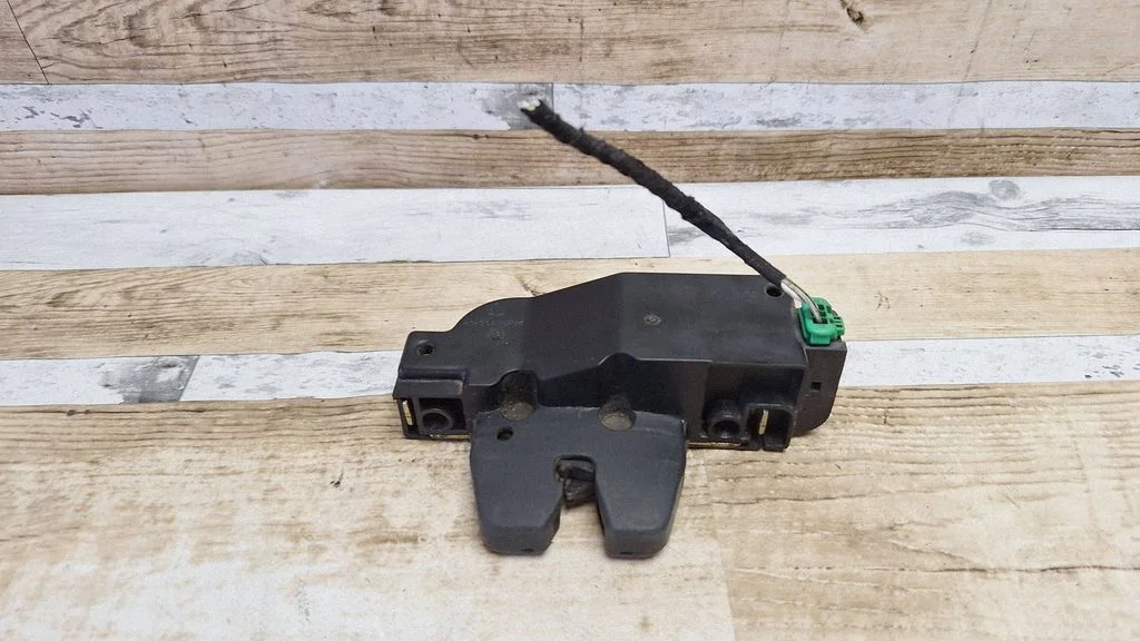 Tailgate/trunk/boot lock/catch/latch 9646091580