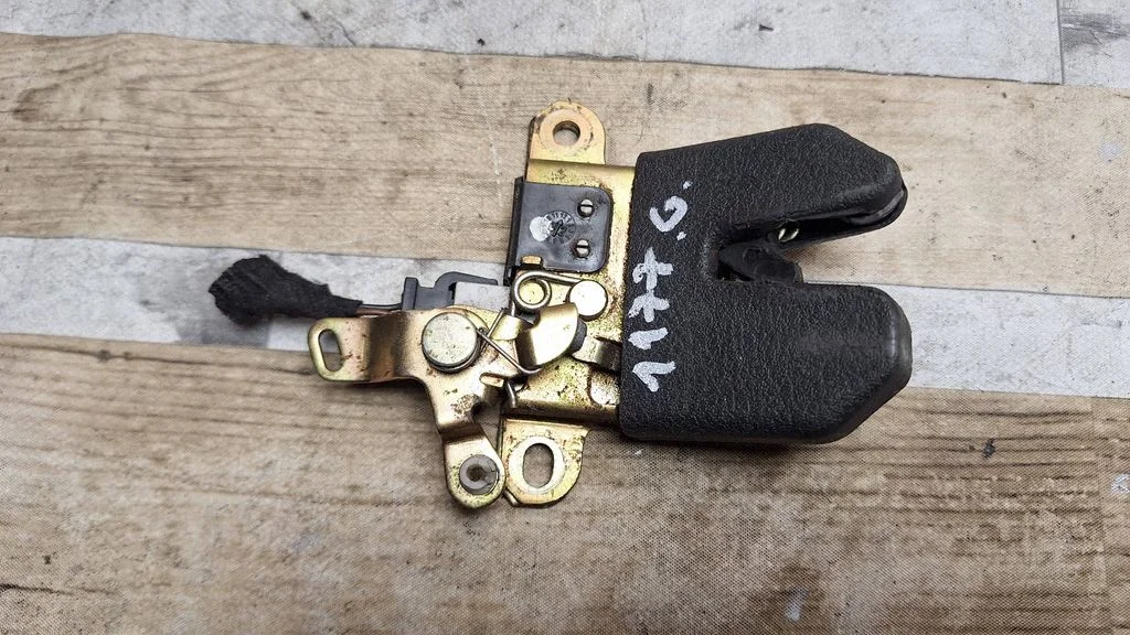 Tailgate/trunk/boot lock/catch/latch 3B5827505