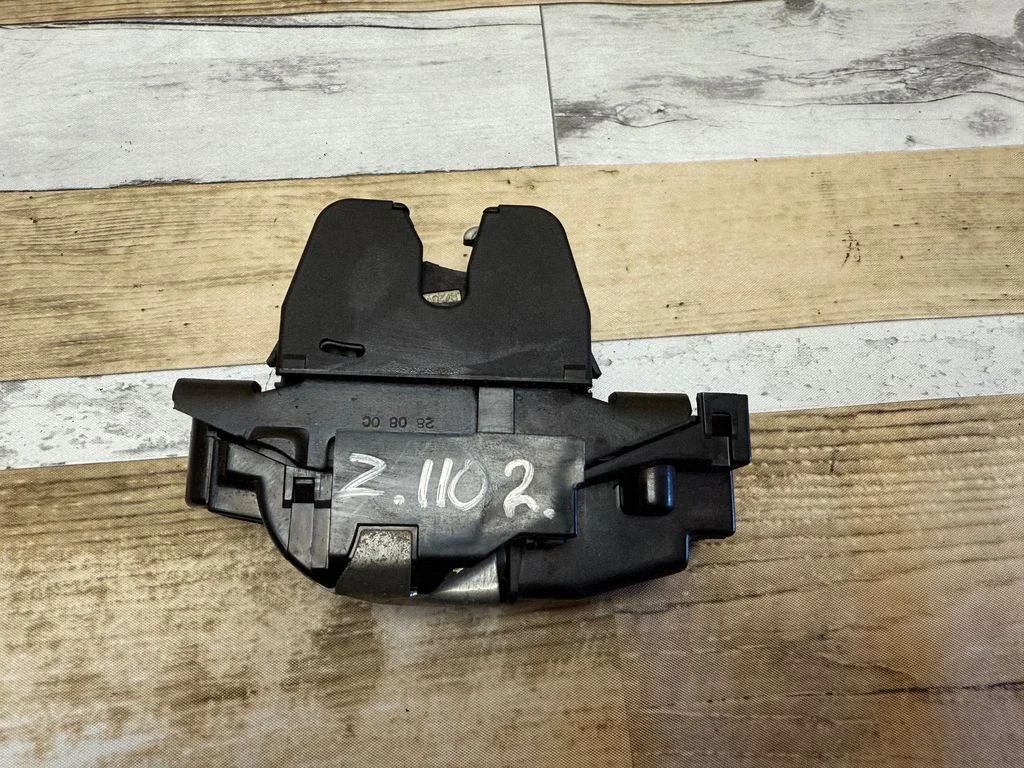 Tailgate/trunk/boot lock/catch/latch 9660403980