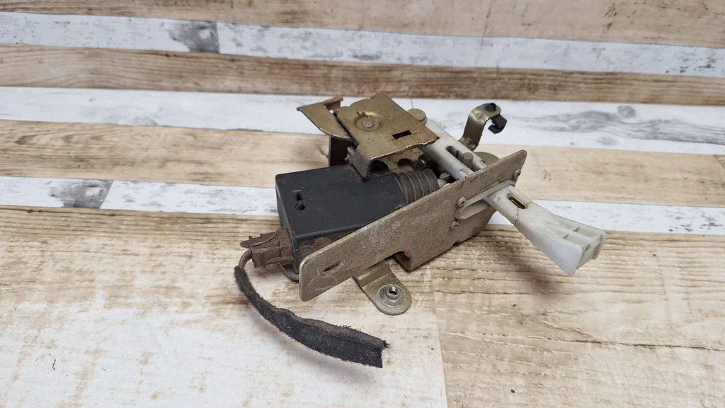 Tailgate/trunk/boot lock/catch/latch – Citroen Berlingo (2003-2007)
