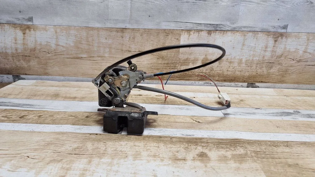 Tailgate/trunk/boot lock/catch/latch S781TBL500