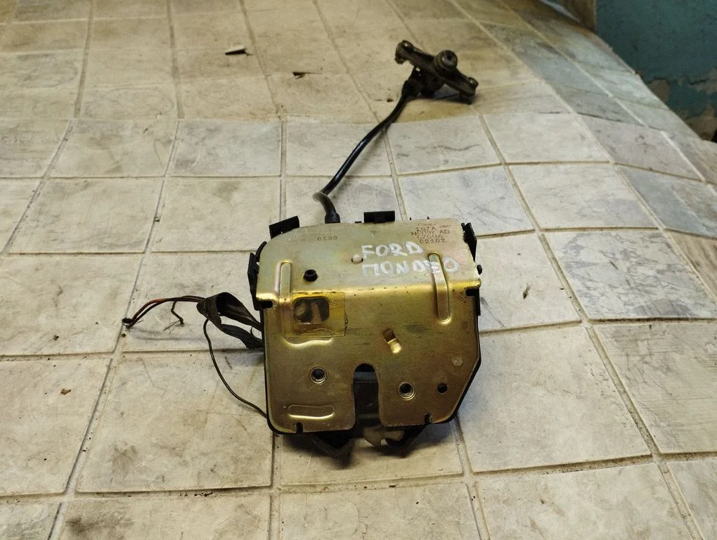 Tailgate/trunk/boot lock/catch/latch – Ford Mondeo Mk III (2000-2007)