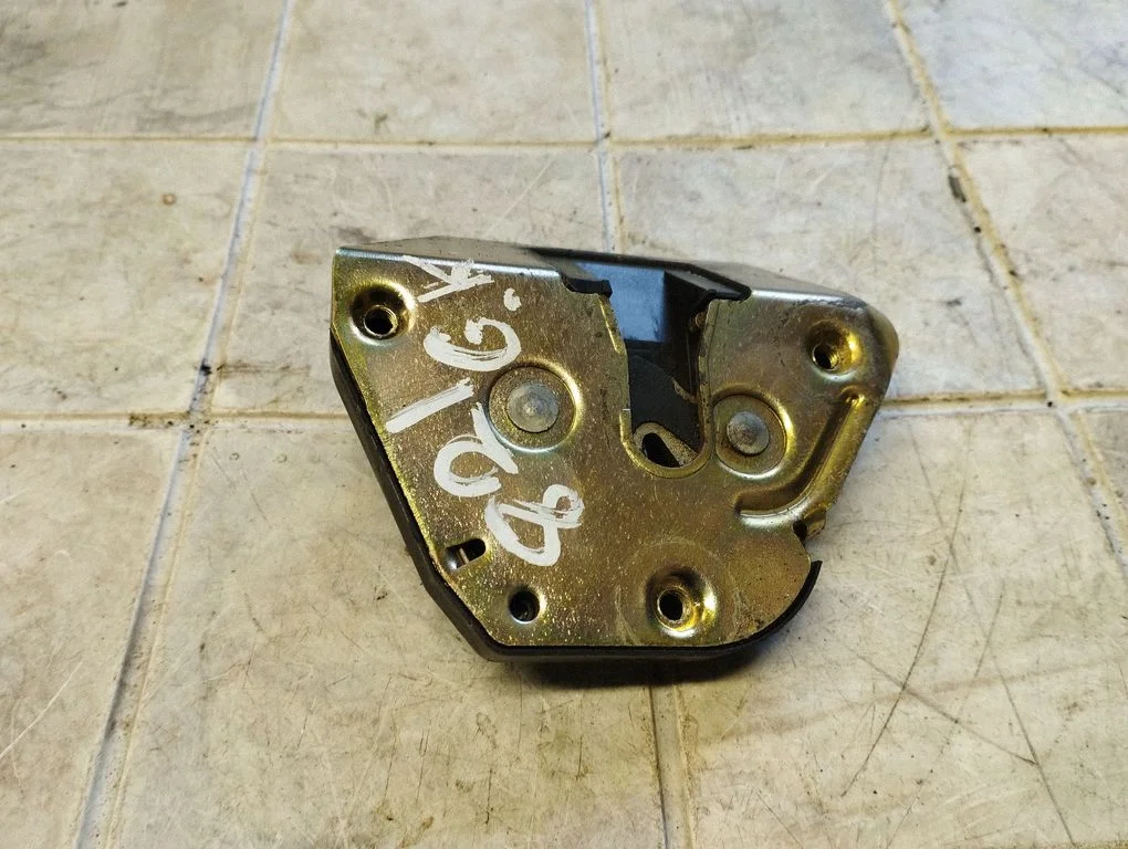 Tailgate/trunk/boot lock/catch/latch 308303