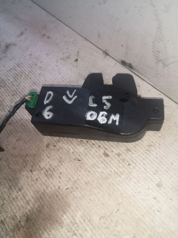 Tailgate/trunk/boot lock/catch/latch 9652483180