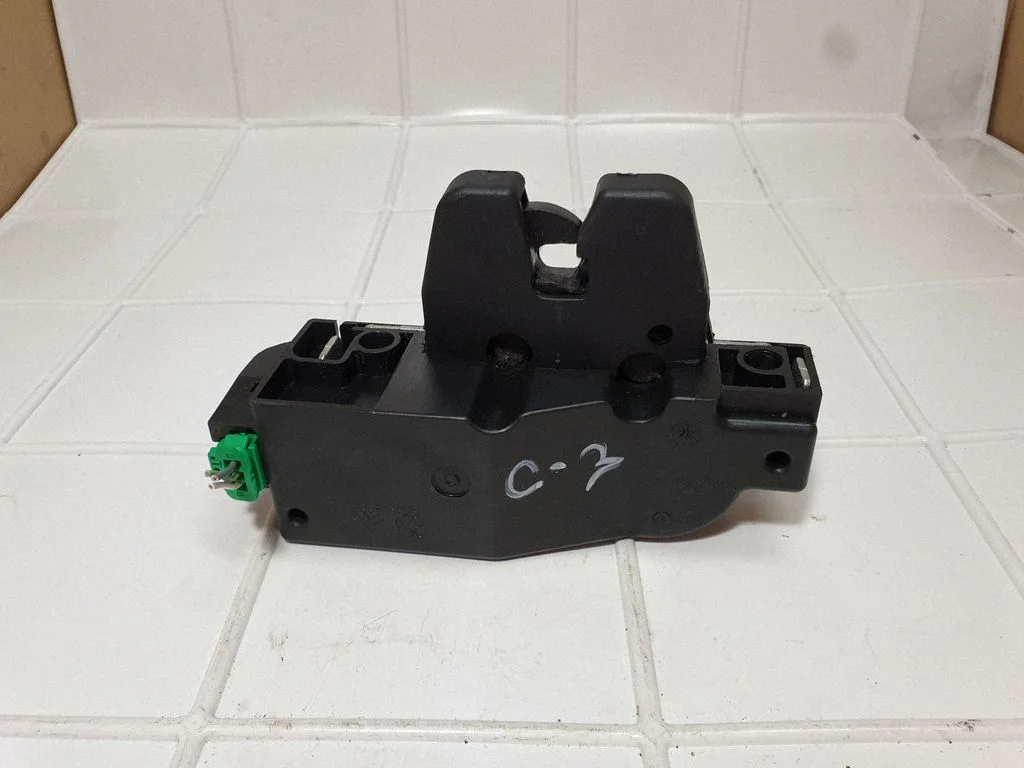 Tailgate/trunk/boot lock/catch/latch 9652301980