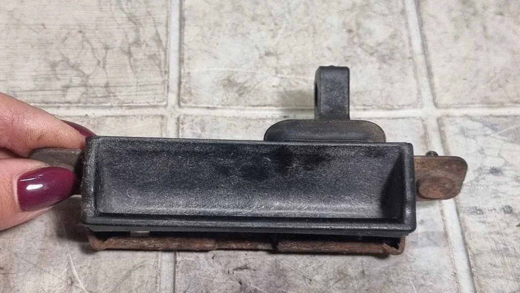 Tailgate/trunk/boot exterior handle – rear