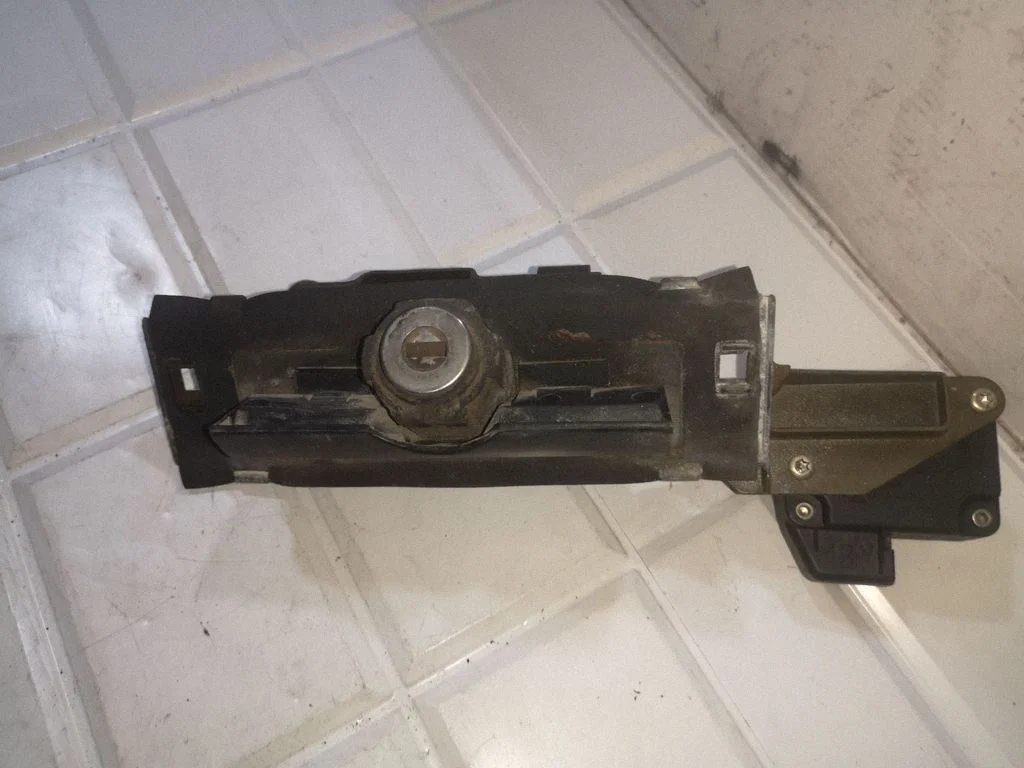 Tailgate/trunk/boot exterior handle 43401