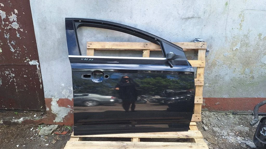 Front door – Ford Mondeo MK IV (2007-2014)