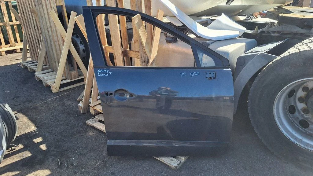 Front door – Renault Scenic III - Grand scenic III (2009-2016)