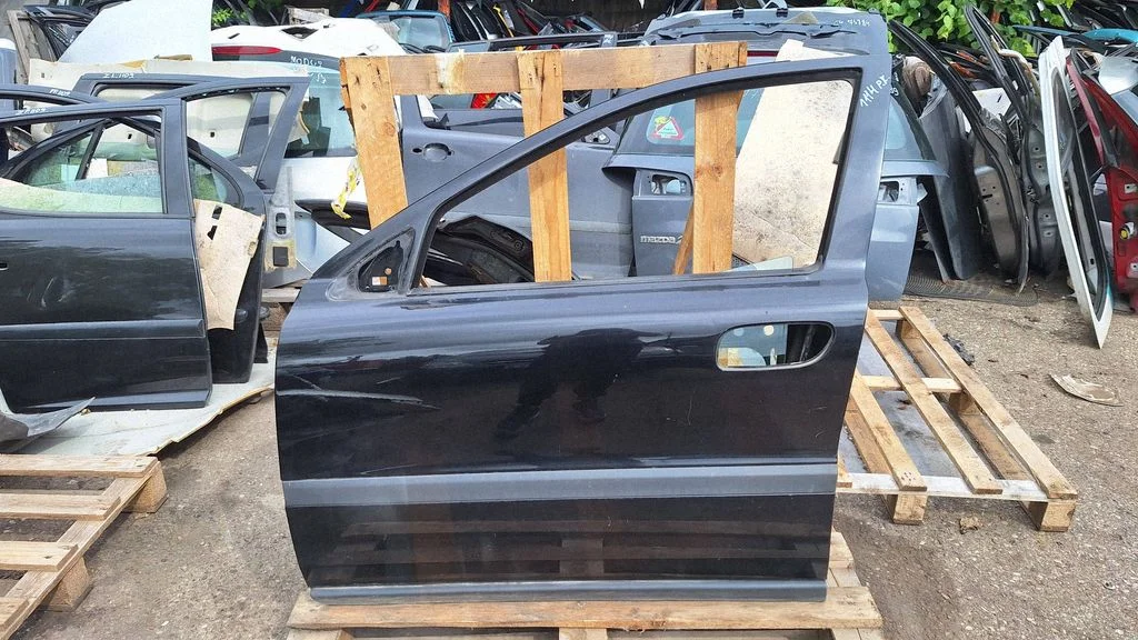 Front door – Volvo S60 (2001-2004)