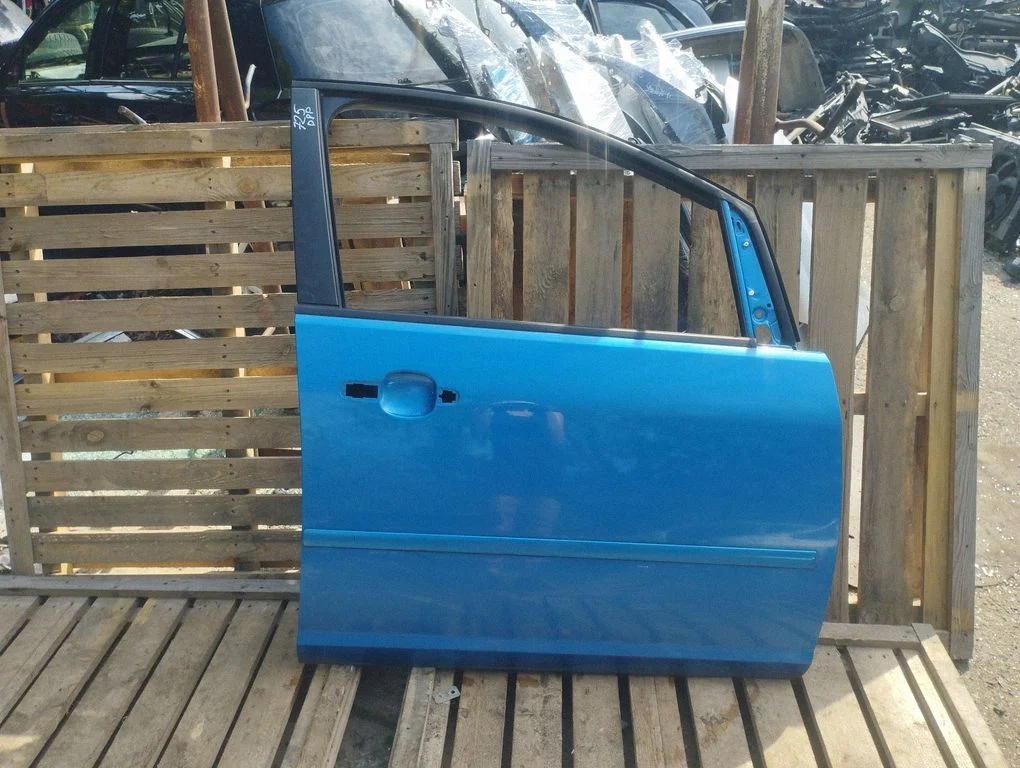 Front door – Ford Focus C-MAX (2003-2010)