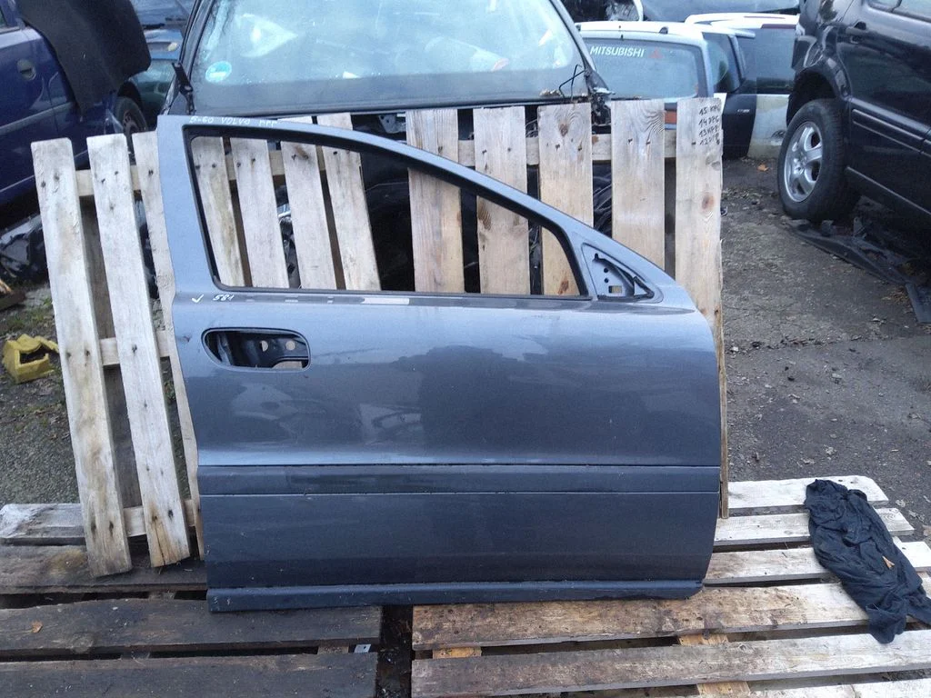 Front door – Volvo S60 (2001-2004)