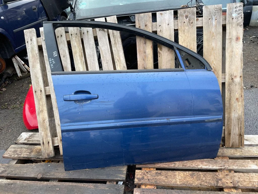 Esiuks – Opel Vectra B (1996-2002)